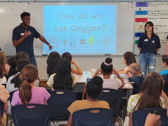 University of Arizona student interns in the Health Connectors program presented science and health information to elementary school children as part of a UArizona Health Sciences initiative to increase health literacy.